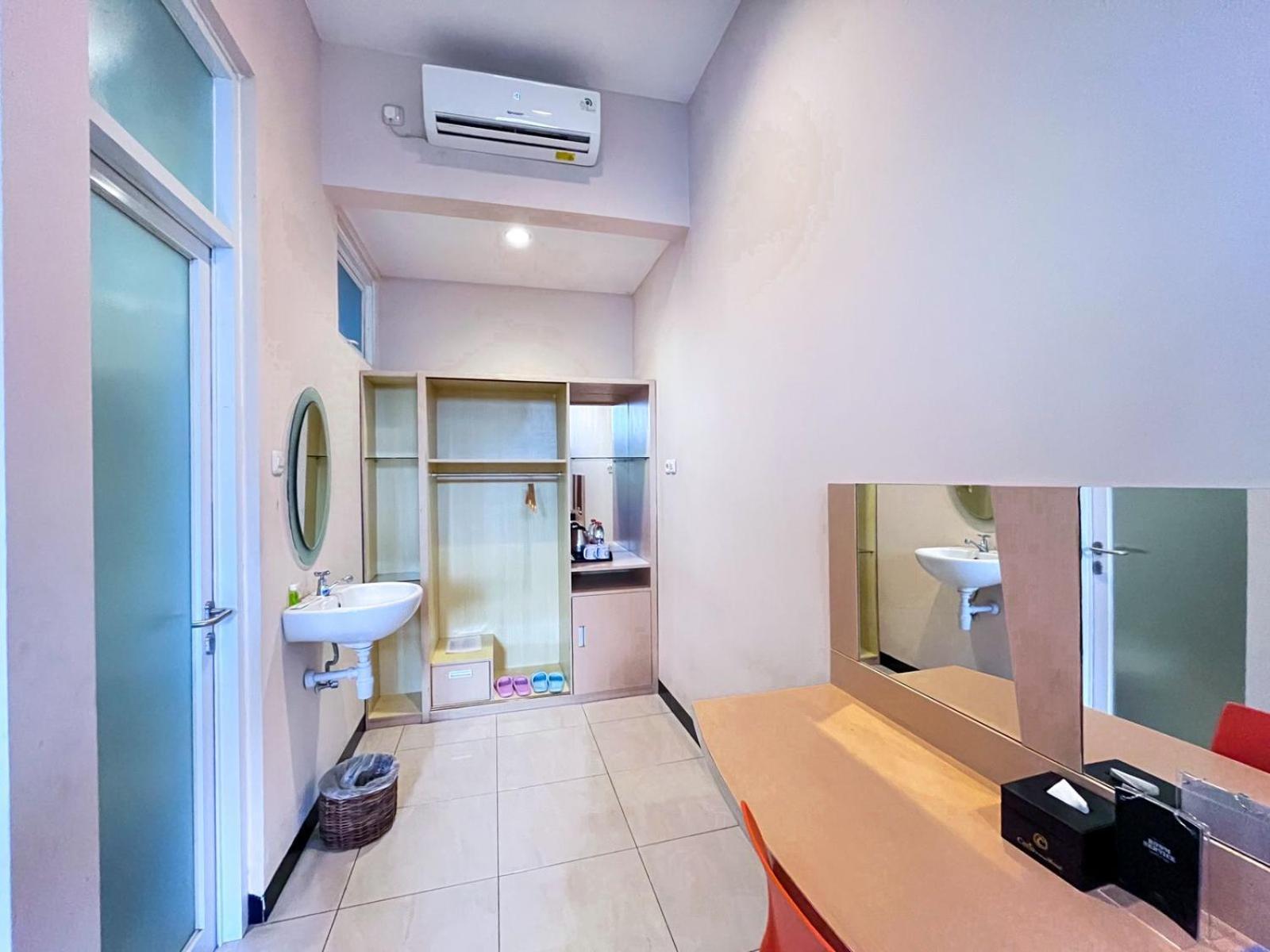 Ceria Boutique Hotel Maguwo Exterior foto